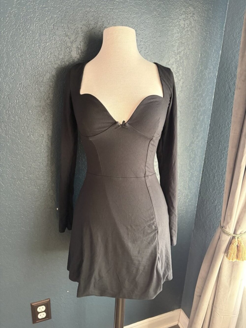 Oh Polly Black Long Sleeve Sweetheart Mini Dress Corset Style Bow Size US 6 XS